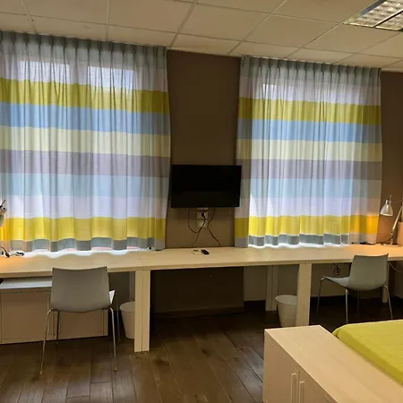 Campus Circuito 71 - Casa Per Ferie Hotel *